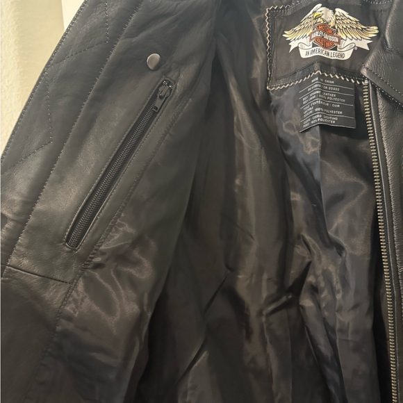 Harley Davidson Leather Jacket - Picture 5 of 6